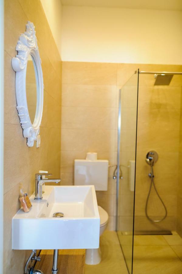 Apartments Lux Pag พาก ภายนอก รูปภาพ