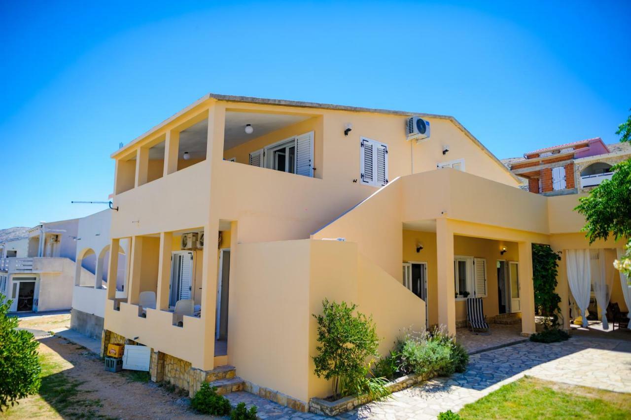 Apartments Lux Pag พาก ภายนอก รูปภาพ